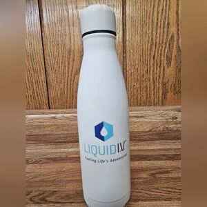 Liquid IV White Water Bottle And Holder